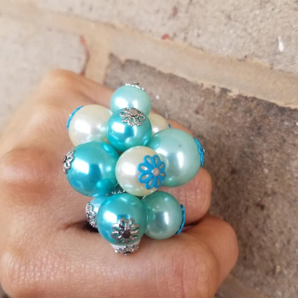 Blue Pearl Cluster Statement Ring Chunky Beaded Stretch Ring